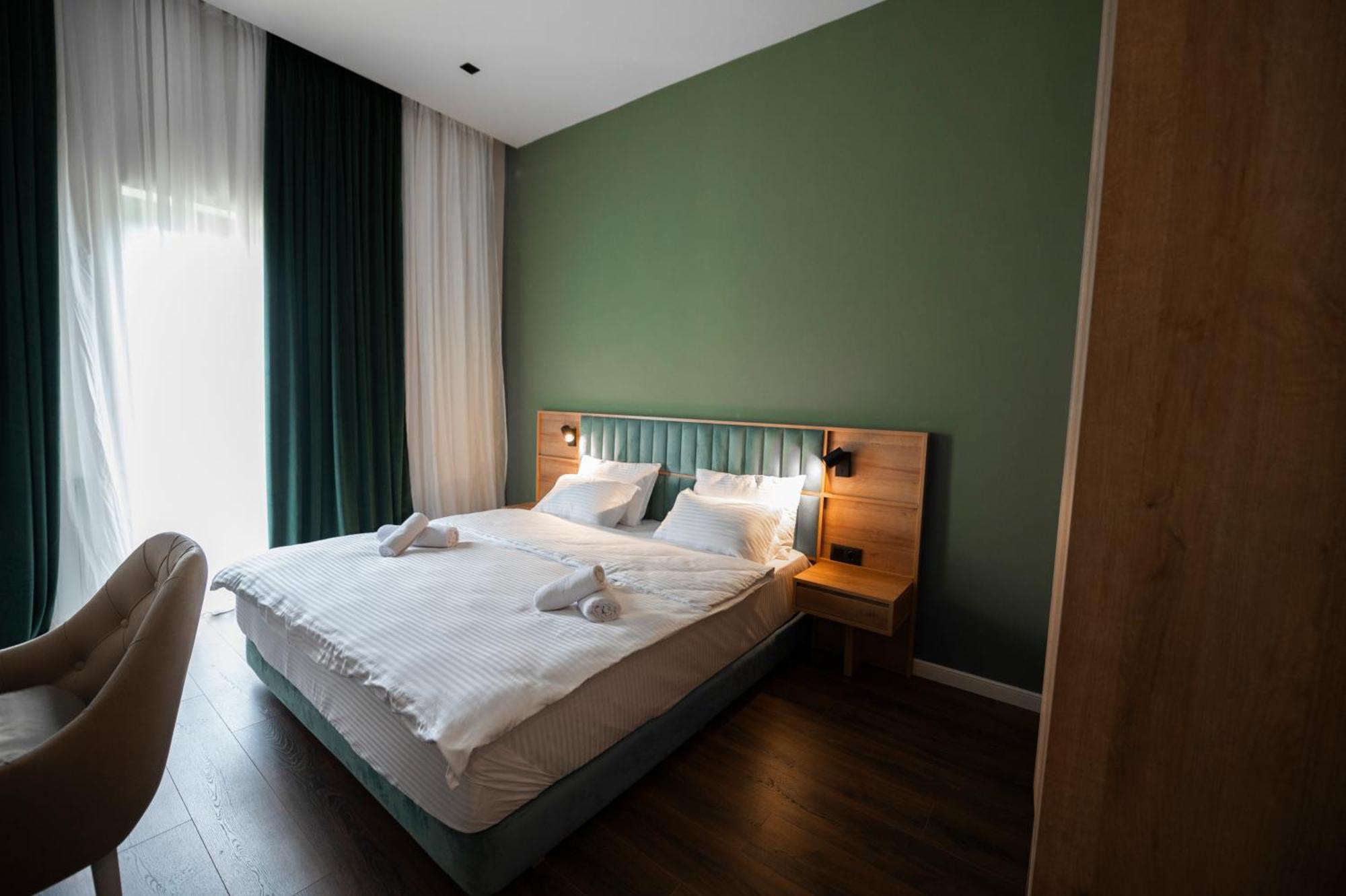 Central Hotel Koutaïssi Extérieur photo